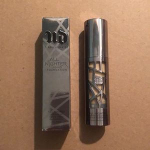 NEW URBAN DECAY ALL NIGHTER LIQUID FOUNDATION !!